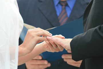 Finding The Right Wedding Officiant