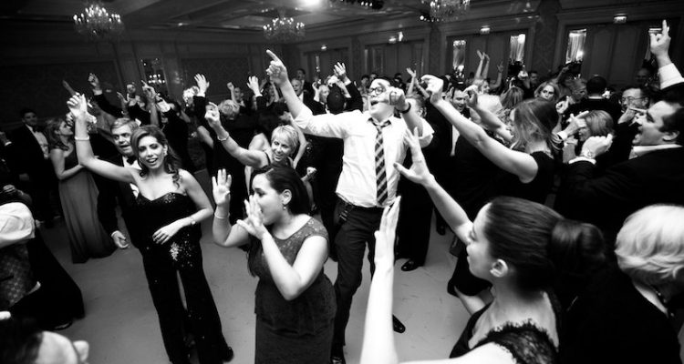 wedding guests dancing