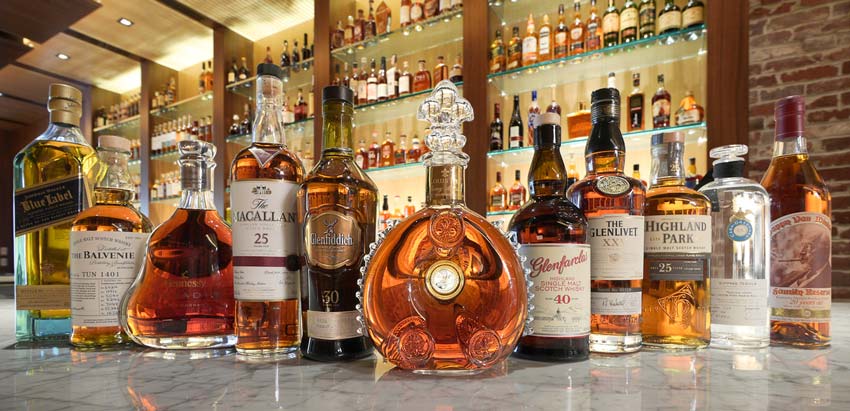 http://www.weddingfor1000.com/wp-content/uploads/2015/11/whisky-bar.jpg