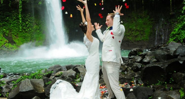 blue butterfly weddings costa rica