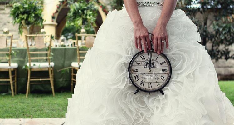 3 Ways to Slow Down Your Wedding Day - weddingfor1000.com