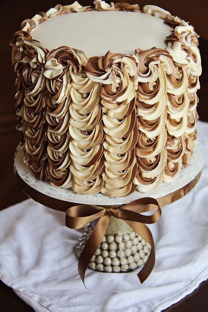 15 Best Wedding Cake Flavor Combinations