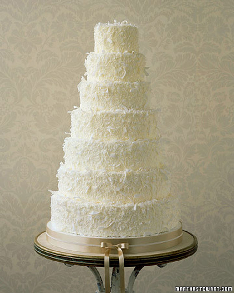 15 Best Wedding Cake Flavor Combinations