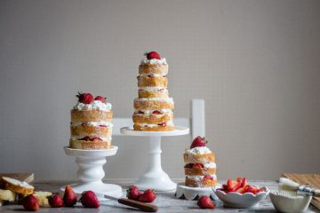 These are the 15 BEST Wedding Cake and Icing Flavor Combinations! weddingfor1000.com