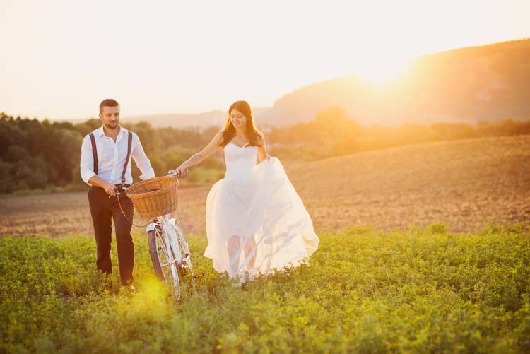 Affordable Wedding Transportation Ideas - weddingfor1000.com