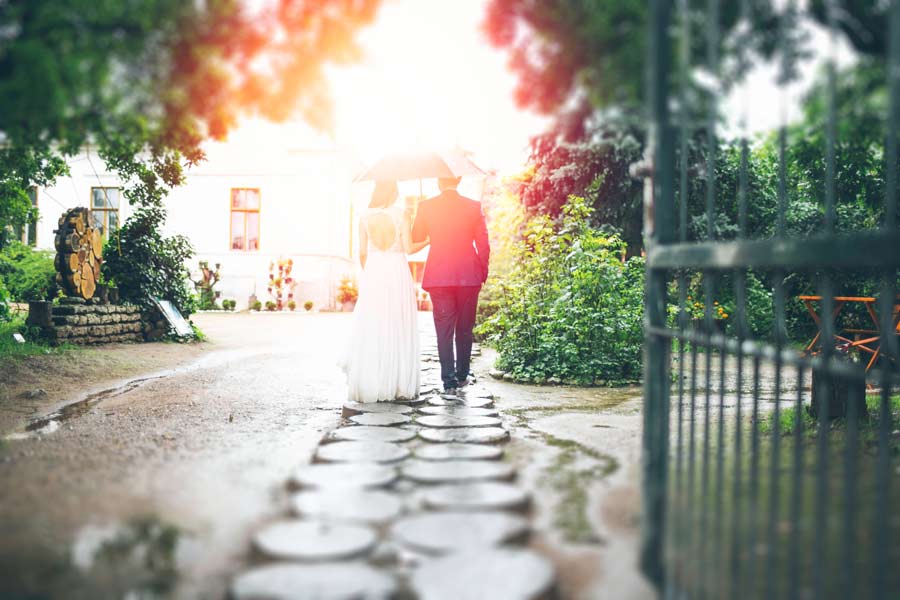 Wedding for $1000 - Out Of The Ordinary: 7 Unconventional Wedding Venue Ideas - Photo by photo-nic.co.uk nic on Unsplash