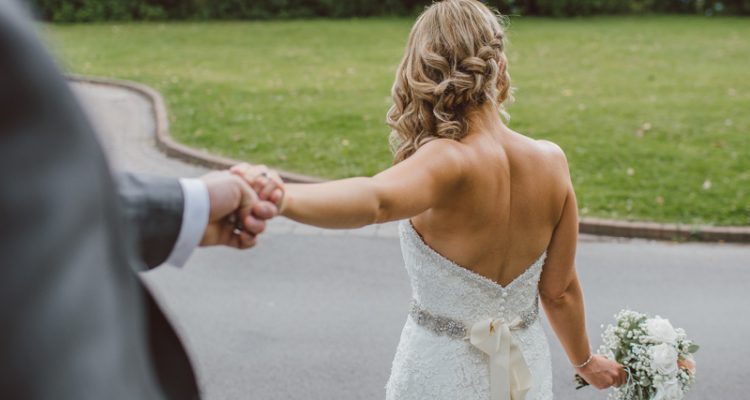 Simple Wedding Hairstyles That Are Easy To Master Wedding