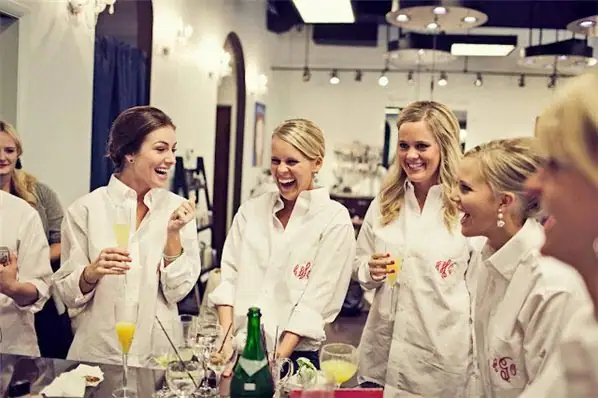 4 Baller Ways to Bling Out Your Bridal Suite - weddingfor1000.com