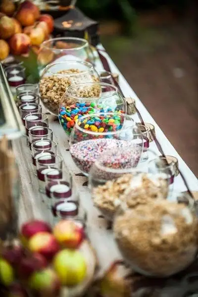 Ten Totally Tasty Wedding Cake Alternatives - weddingfor1000.com