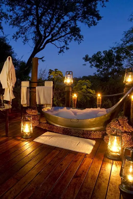 should you use a honeymoon travel agent? weddingfor1000.com