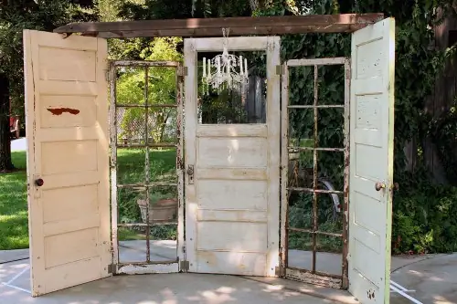 old doors recycled backdrop ideas weddingfor1000.com