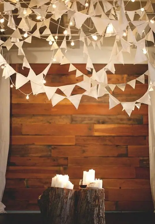 rustic bunting ceremony backdrop weddingfor1000.com