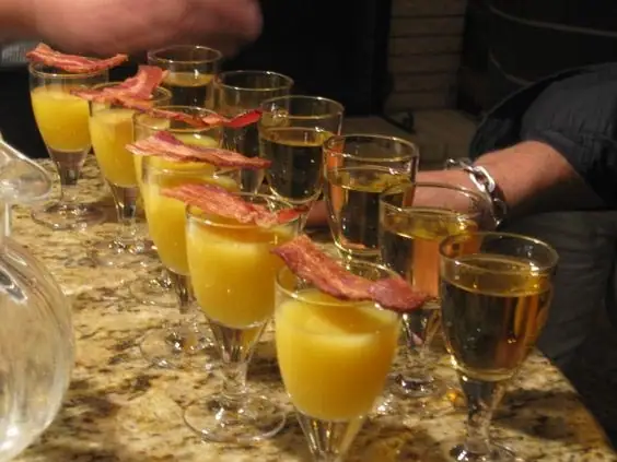 Sunday Brunch Irish Breakfast Shots - weddingfor1000.com